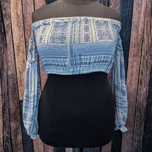 Crop Top with Sleeves